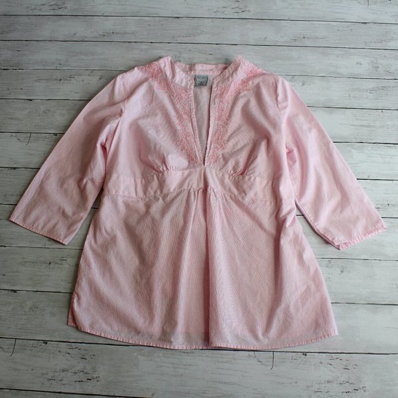 Old Navy Women's Pink Gingham Maternity Top Size M Pink Embroidered - Picture 1 of 4